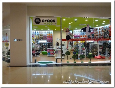 crocs concept store